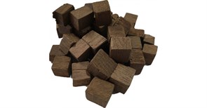 Кубики дубовые Ароматный орех (легкий обжиг) коробочка 40 гр Словения